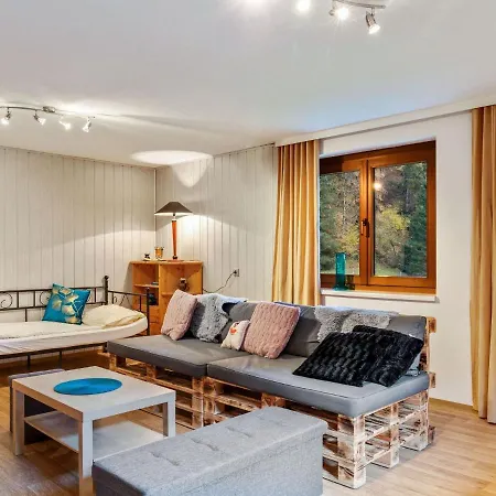 בית נופש In Matrei Near Lift & Bus